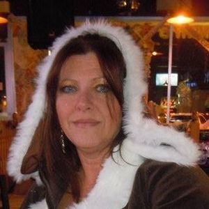 Meet your Posher, Lois